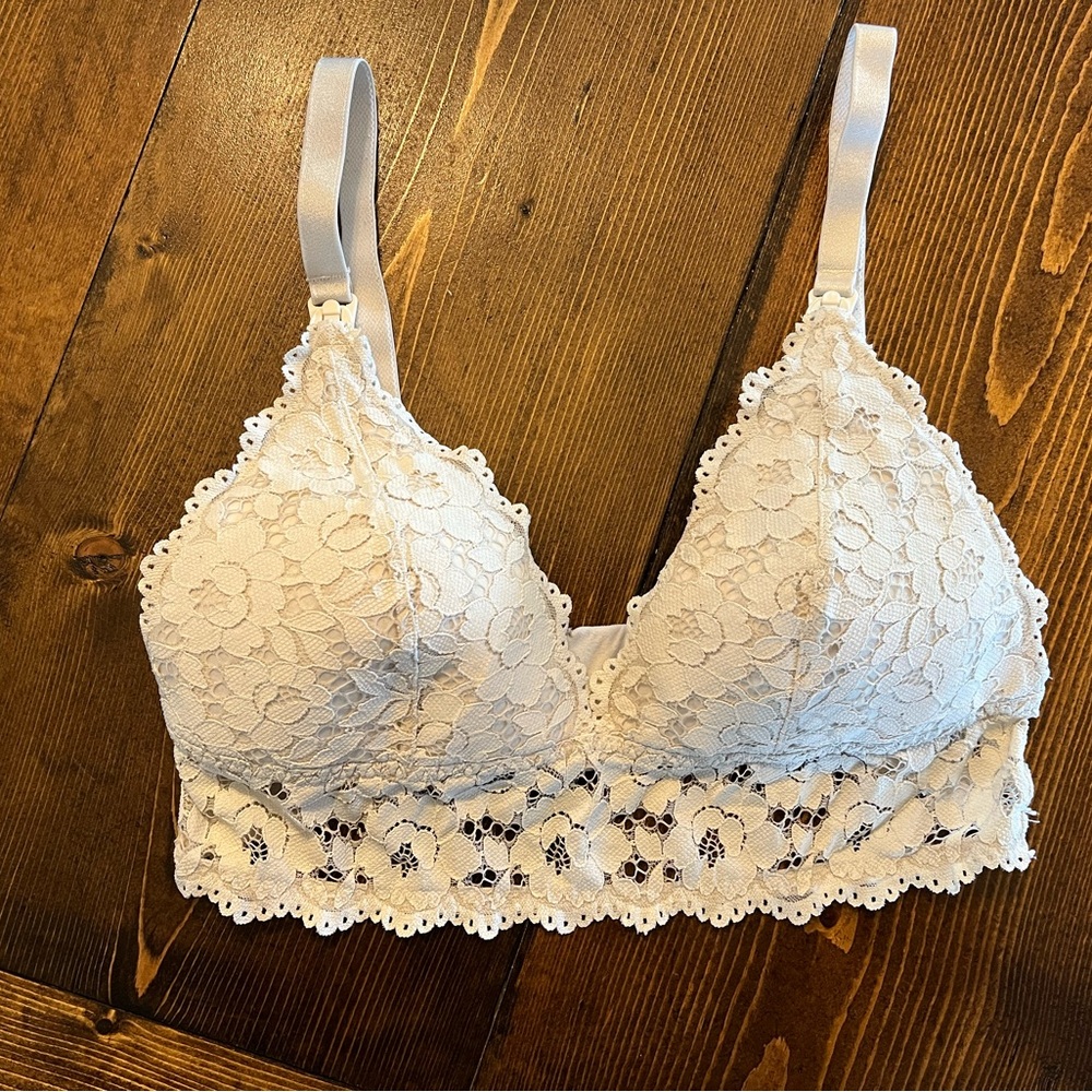 Momanda lace nursing bra
